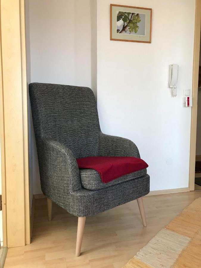 Ferien- Und Winzerhof Ute Braun Appartement *